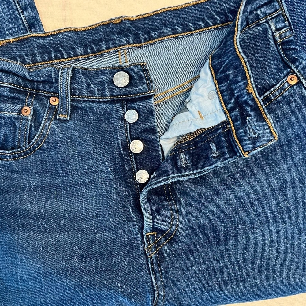 Levis 501 Original Fit Jeans Womens 27x30 Medium Wash Straight Leg Button Fly - Picture 6 of 11